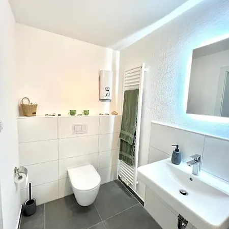 Vyne Apartments - Studio - Privater Hof - Parkplatz - Nahe Weinstrasse