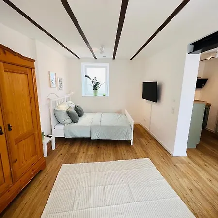 Vyne Apartments - Studio - Privater Hof - Parkplatz - Nahe Weinstrasse Apartamento *