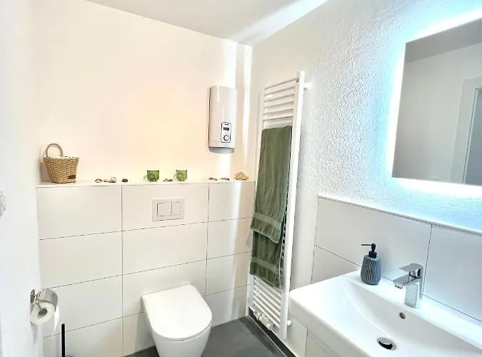 Vyne - - Privater Hof - Parkplatz - Nahe Weinstrasse