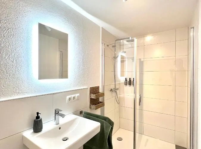 Vyne - - Privater Hof - Parkplatz - Nahe Weinstrasse アパート *